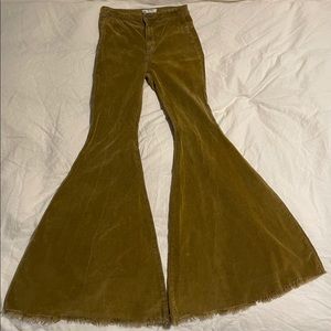 Free People Float Flare Cords. Size 27. Like new. No stains or tears.